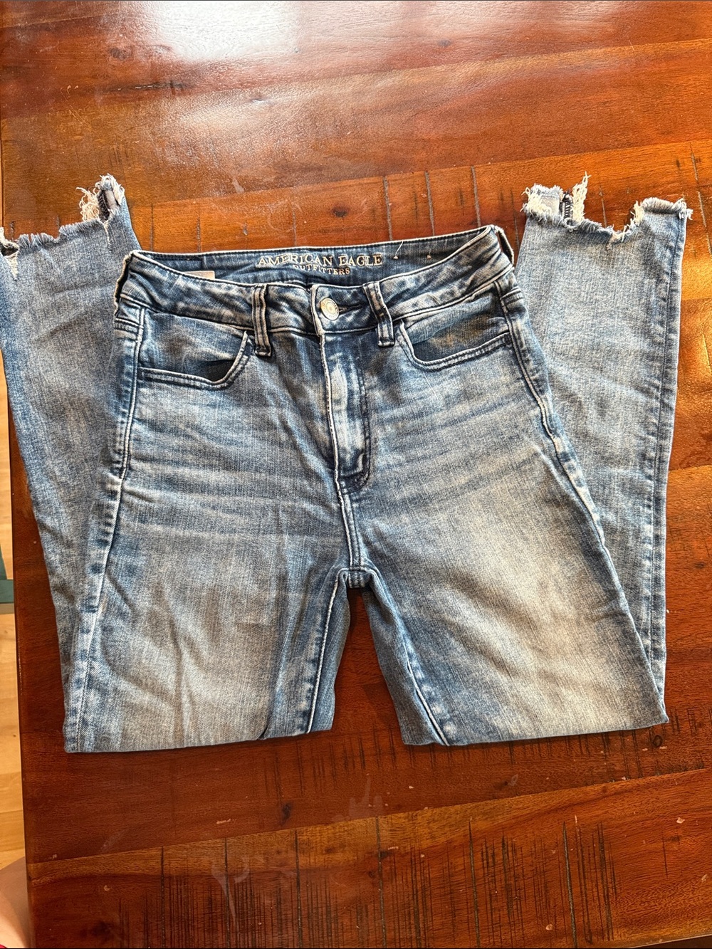 AMERICAN EAGLE OUTFITTERS Light Blue Distressed Skinny Jeans